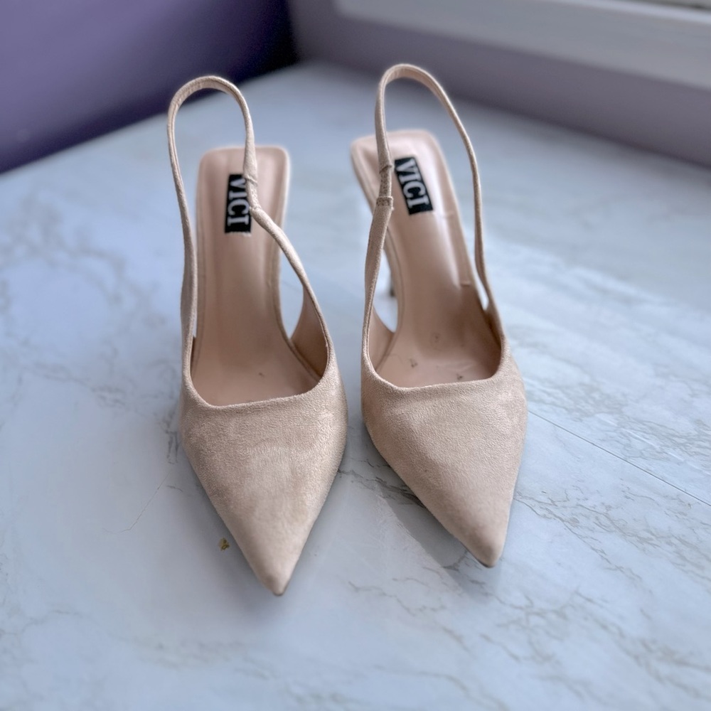 Vici camel slingback heels, size 6